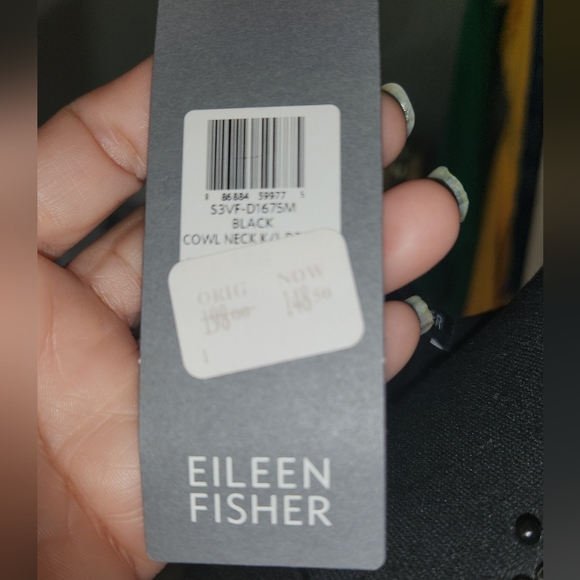 Dress - Picture 4 of 7